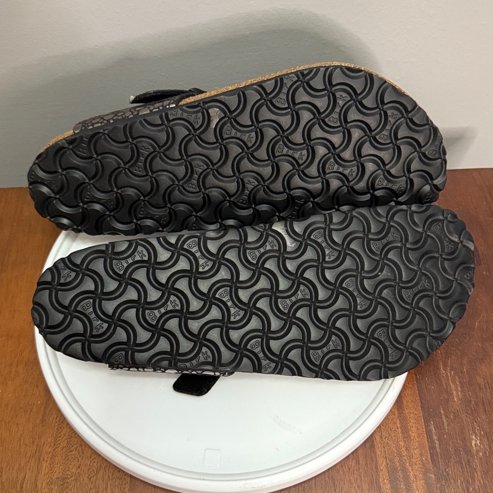 NWT The Birkenstock Gizeh thong sandal in 
"Metallic Stones Black" SZ 41 - Picture 7 of 7